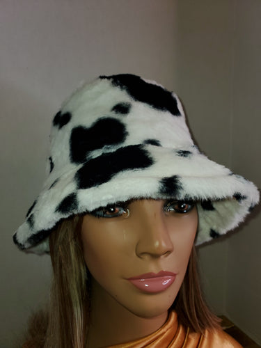 Fuzzy Black and White Cow Pattern Fuzzy Bucket Hat